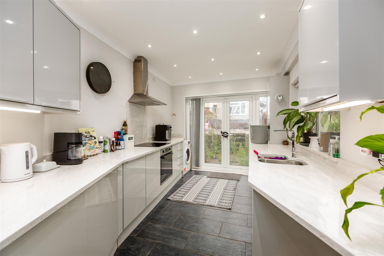 Llangyfelach Road, Treboeth, Swansea, SA5 9EL
